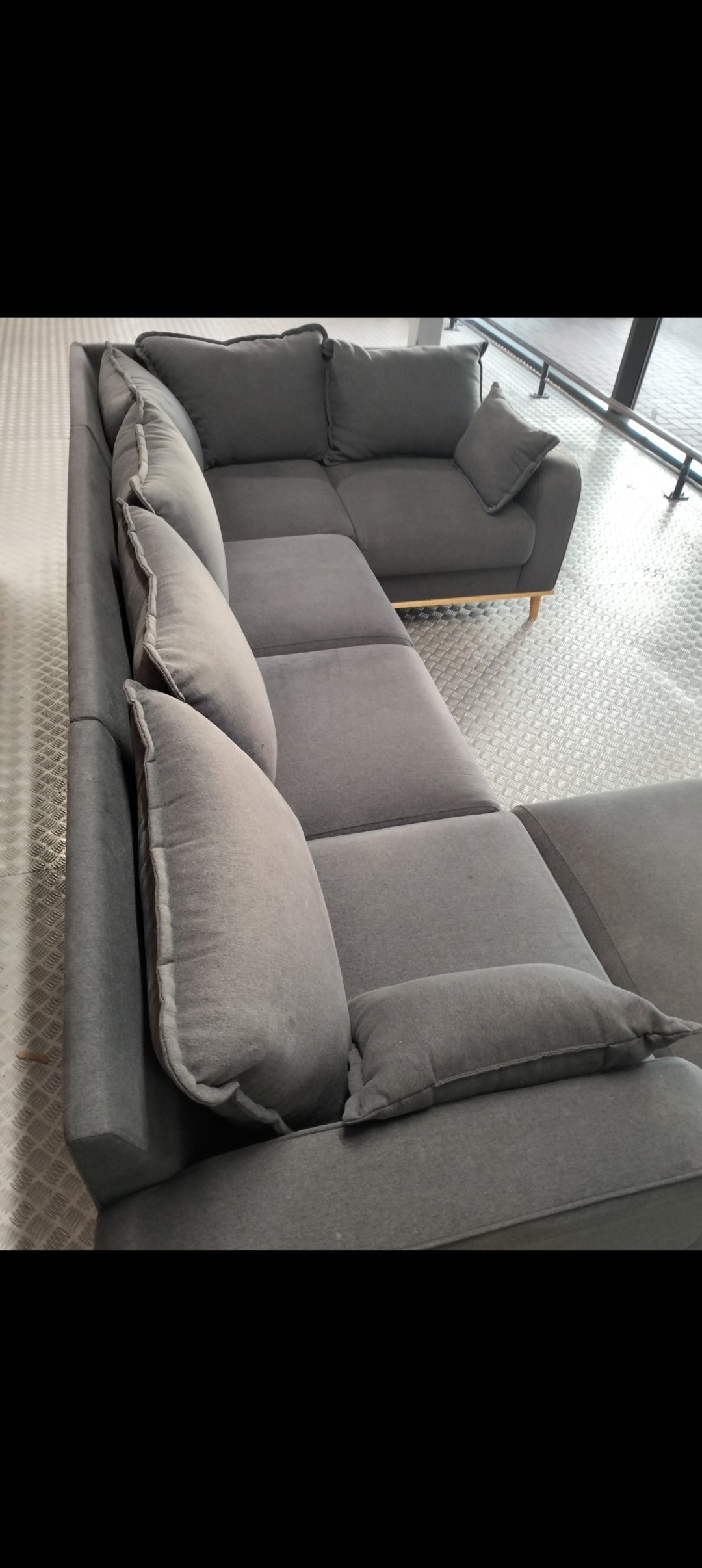 GREY DESIGNER CORNER SOFA DELIVERY AVAILABLE TODAY